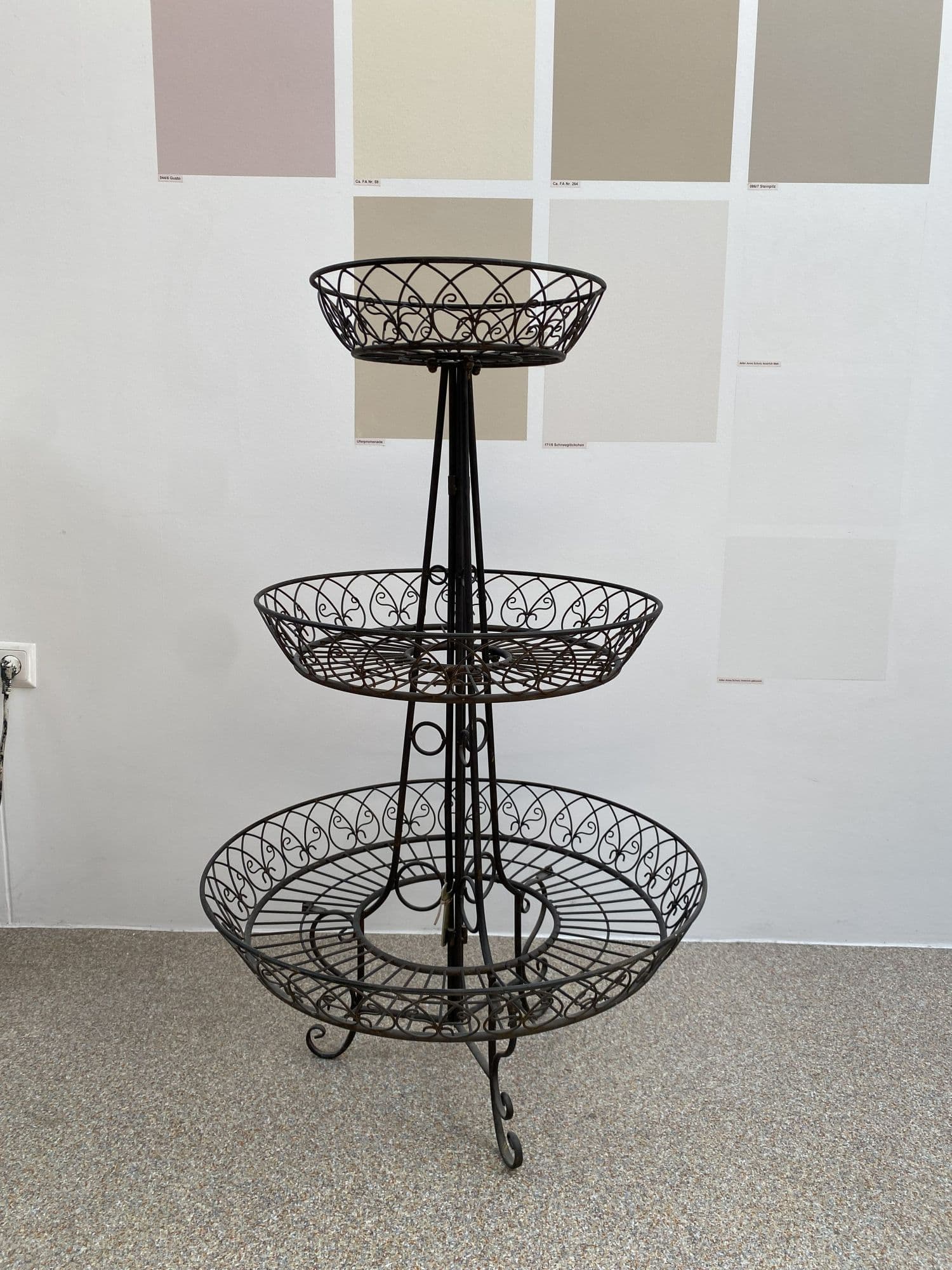 Metall-Etagere