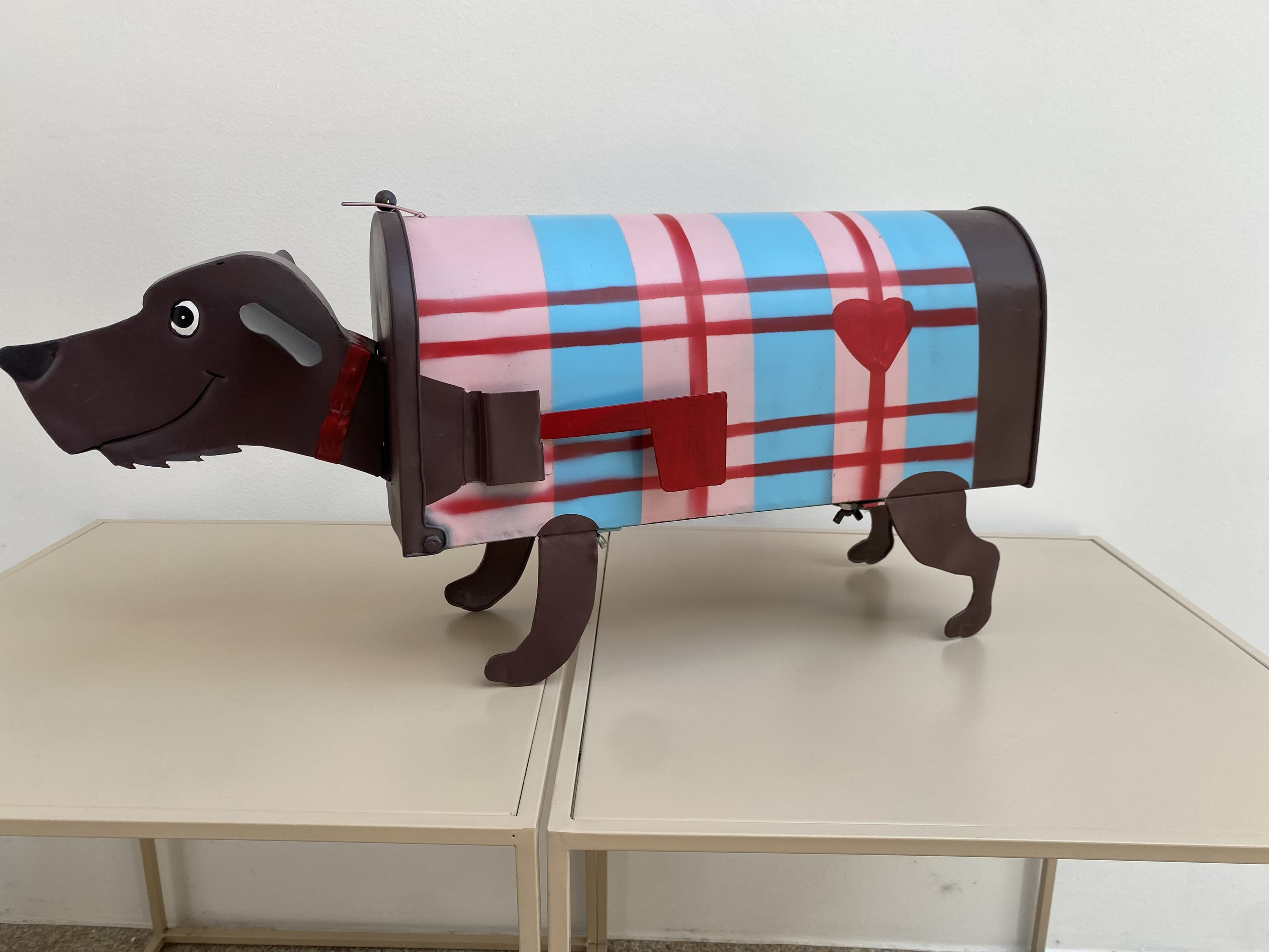 Postkasten Hund blau/rosa