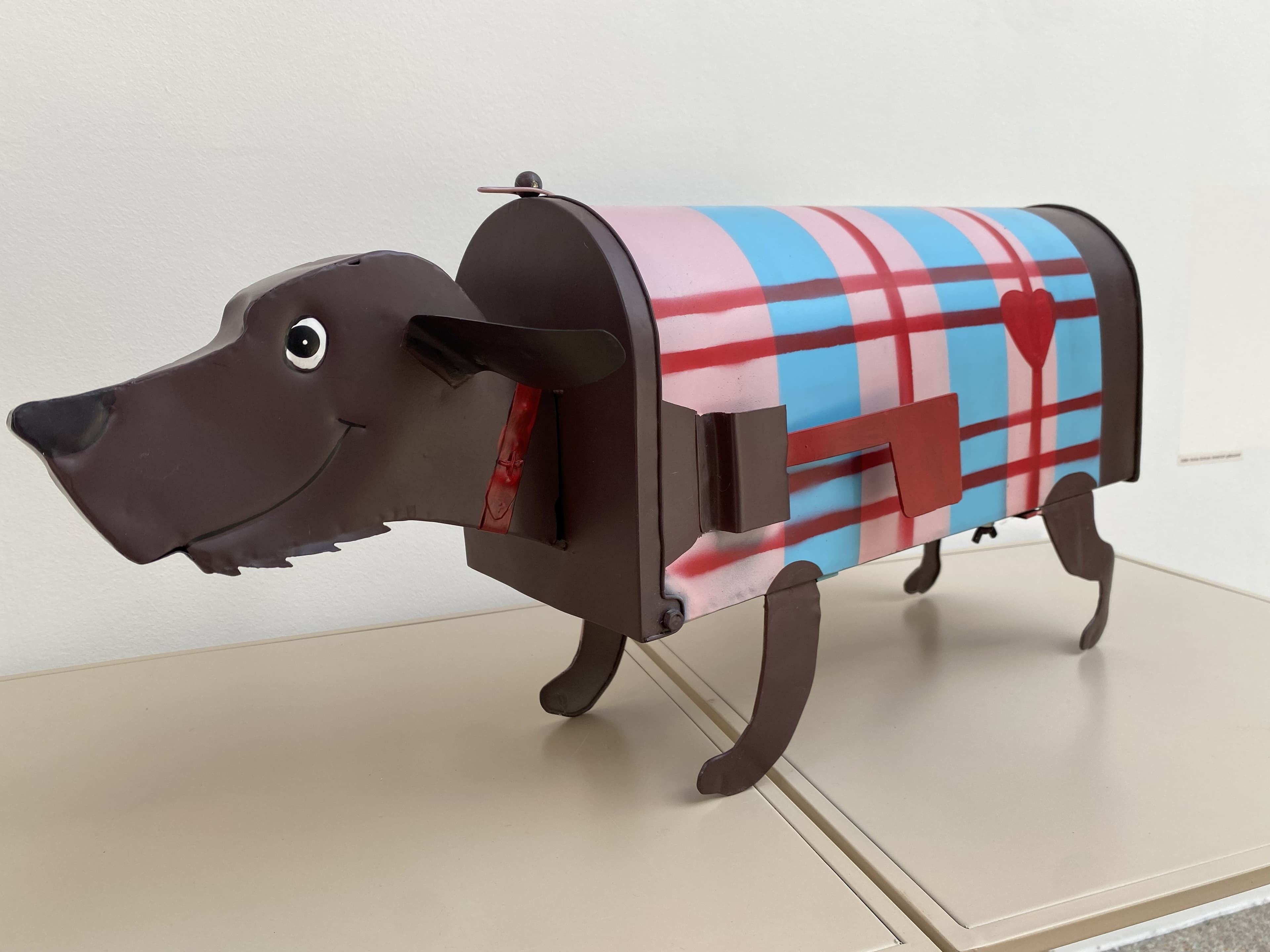 Postkasten Hund blau/rosa